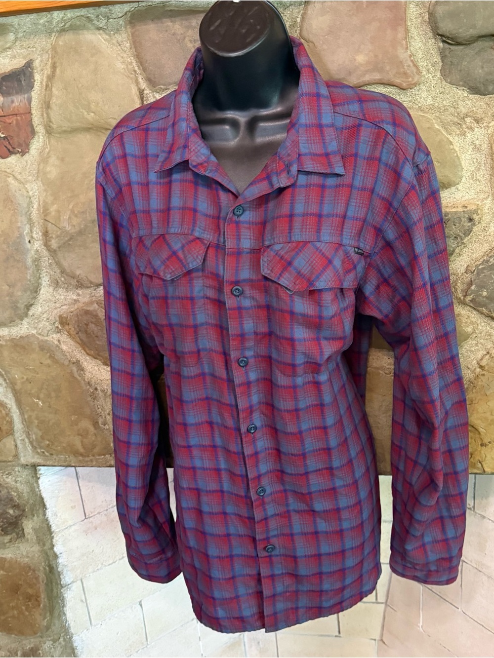Columbia Womens Button Down Collared Shirt Sz M Western Outdoor Plaid Adventure